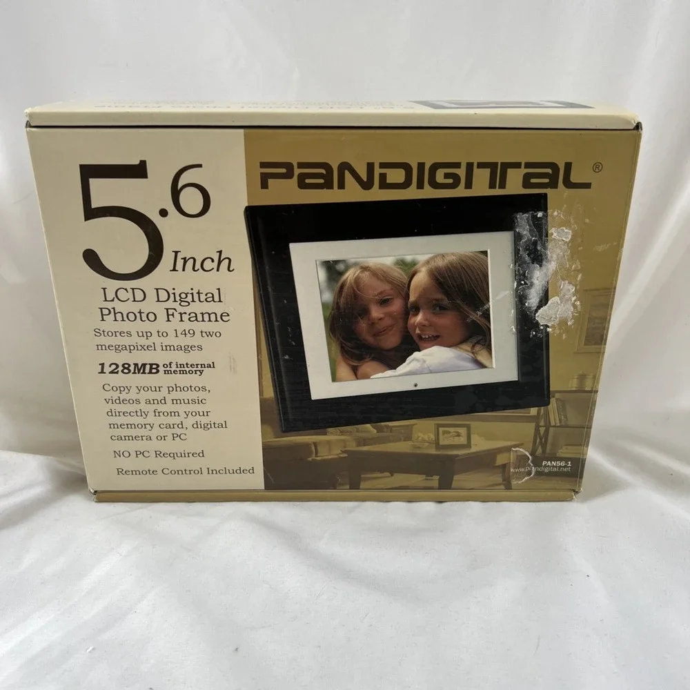 Pandigital 5.6 Inch‎ LCD Digital Photo Frame 128MB No PC Required Open Box